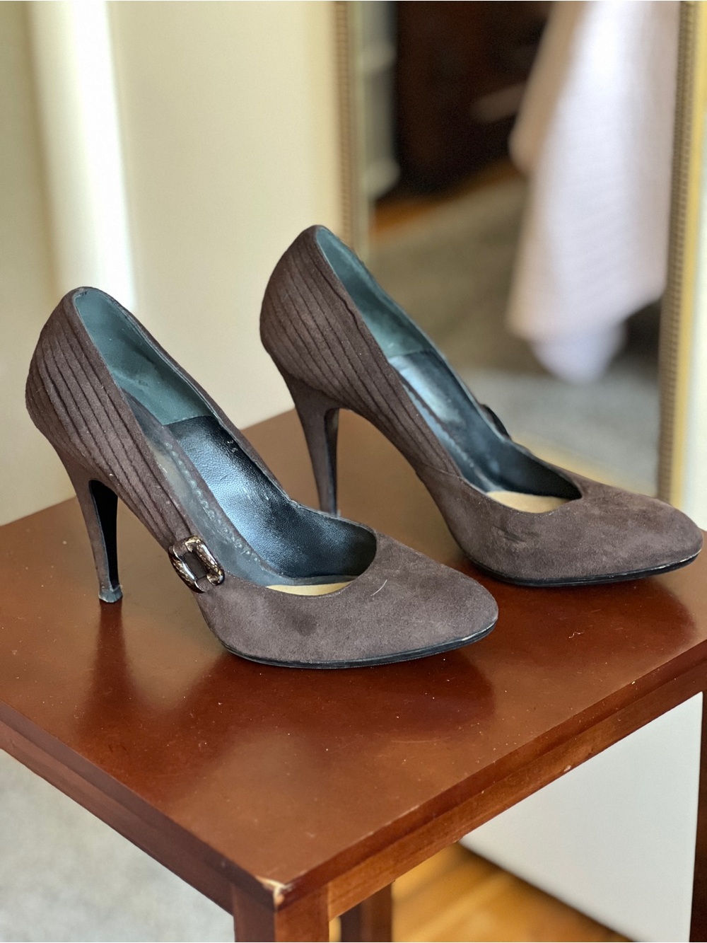 Giorgio Armani Brown Suede Stiletto Pumps
